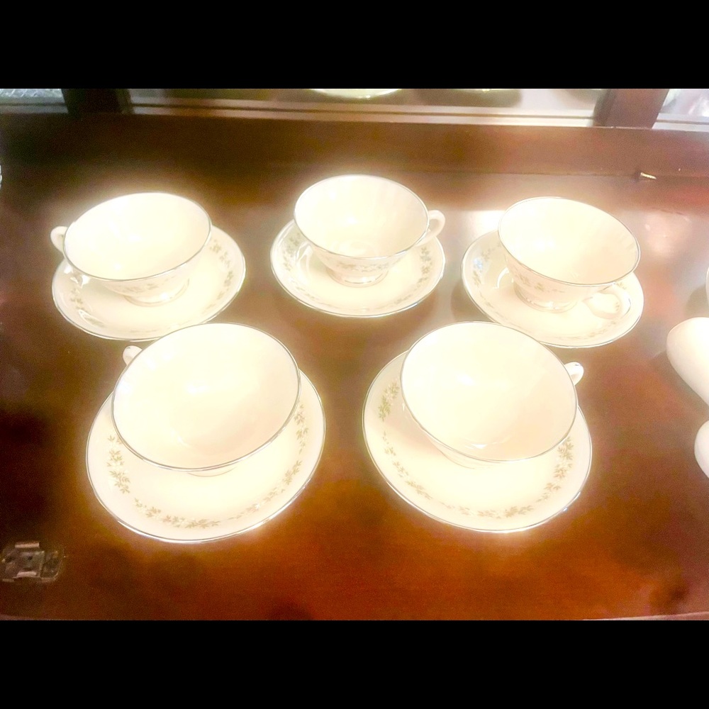Lenox Brookdale 5 Tea cups